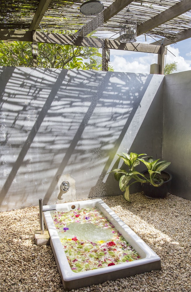Amatao Tropical Residence 46/50