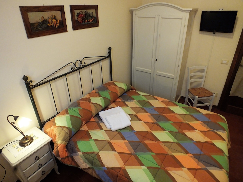 Casale Virgili 16/57