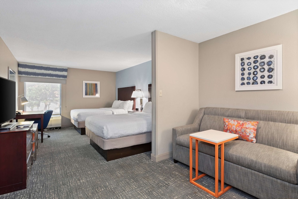 استوديو بسريرين كوين، Hampton Inn Rock Hill 3/6