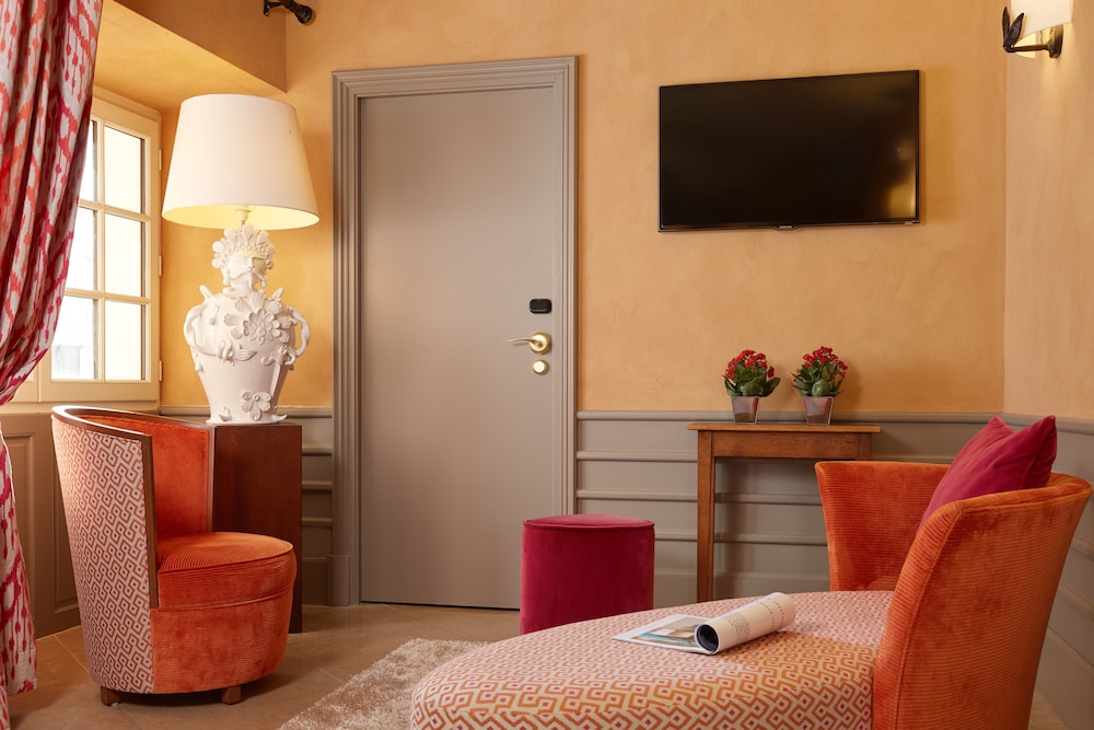 Le Relais Des Trois Chateaux 39/55