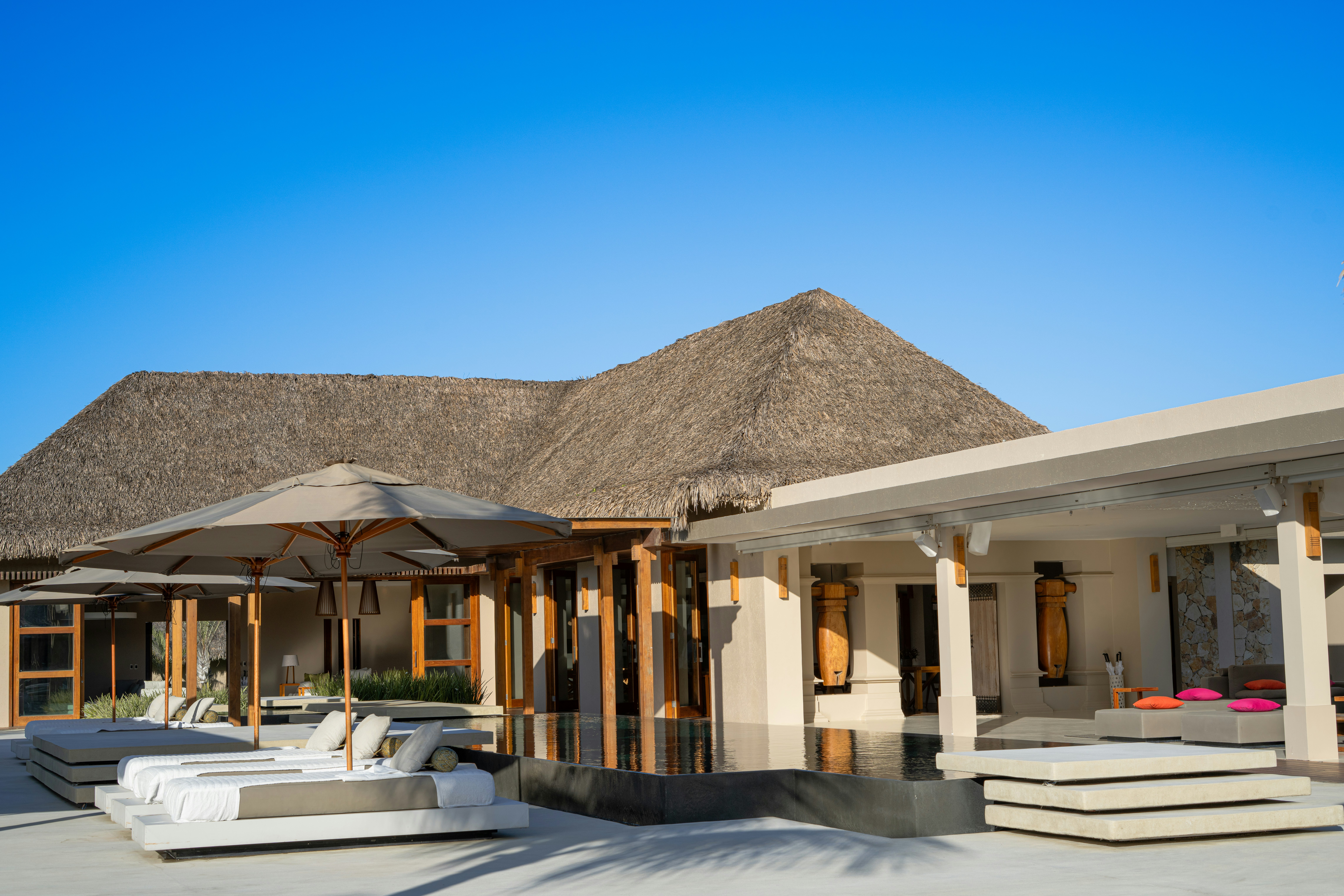 Casana Hotel 36/39