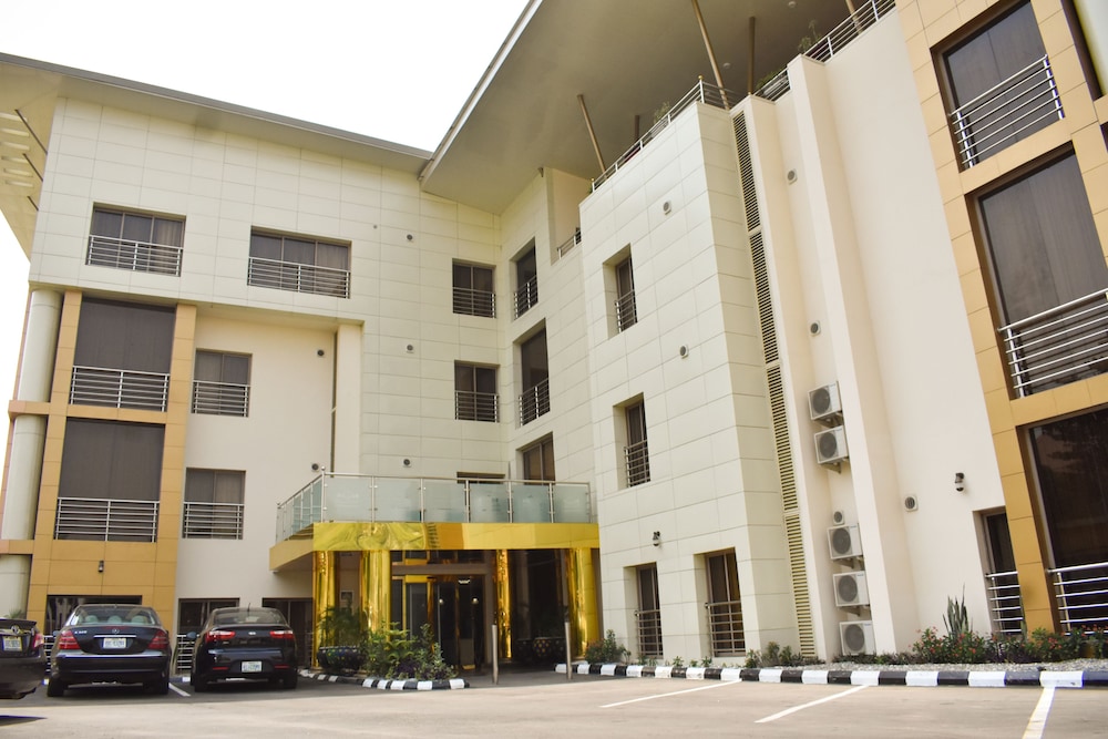 Qualibest Grand Hotels 46/52