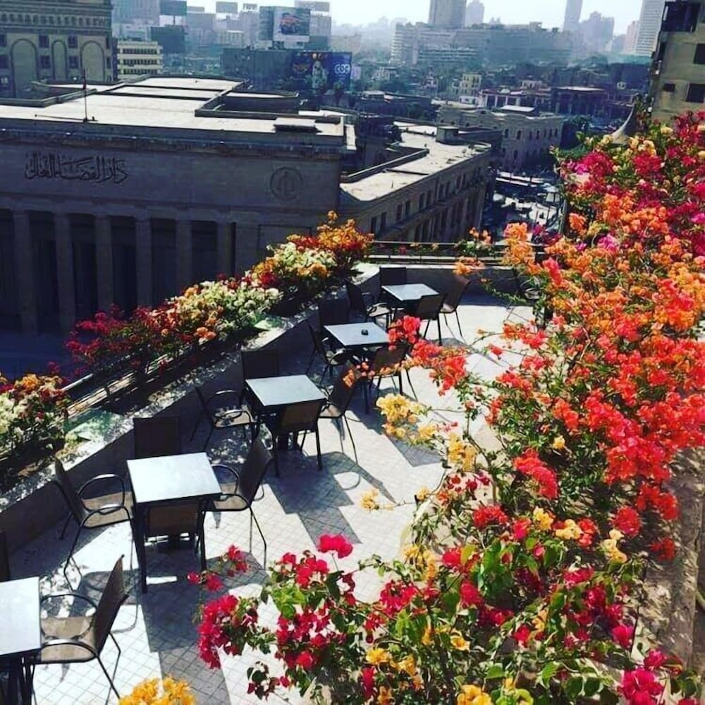 Carlton Hotel 45/49