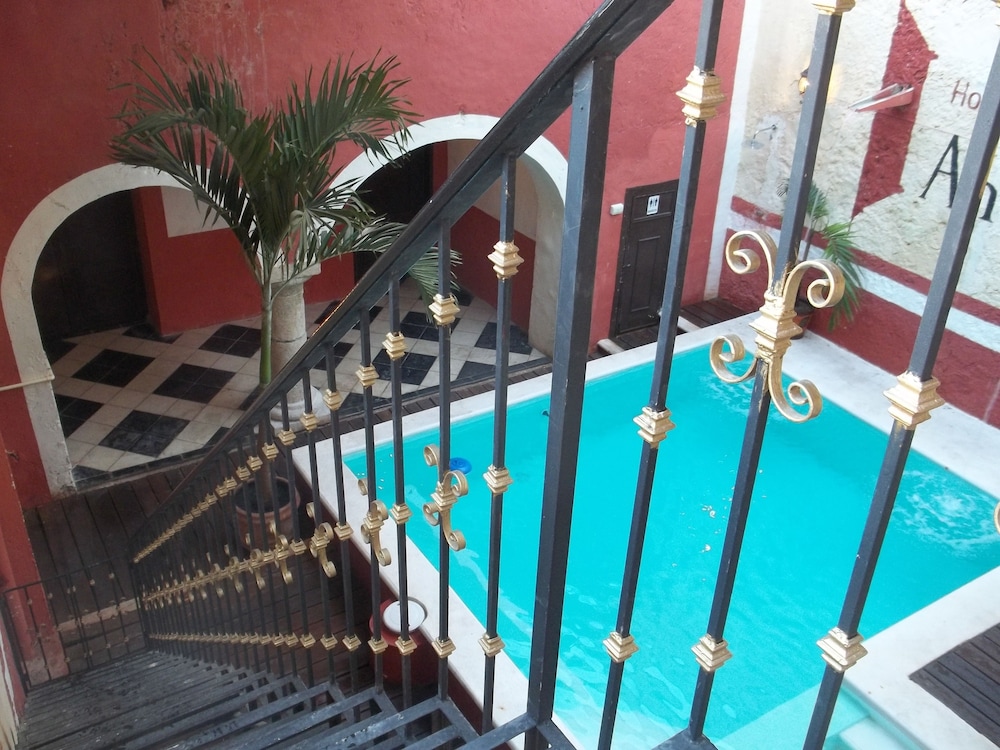 Hotel Maya Ah Kim Pech 6/35