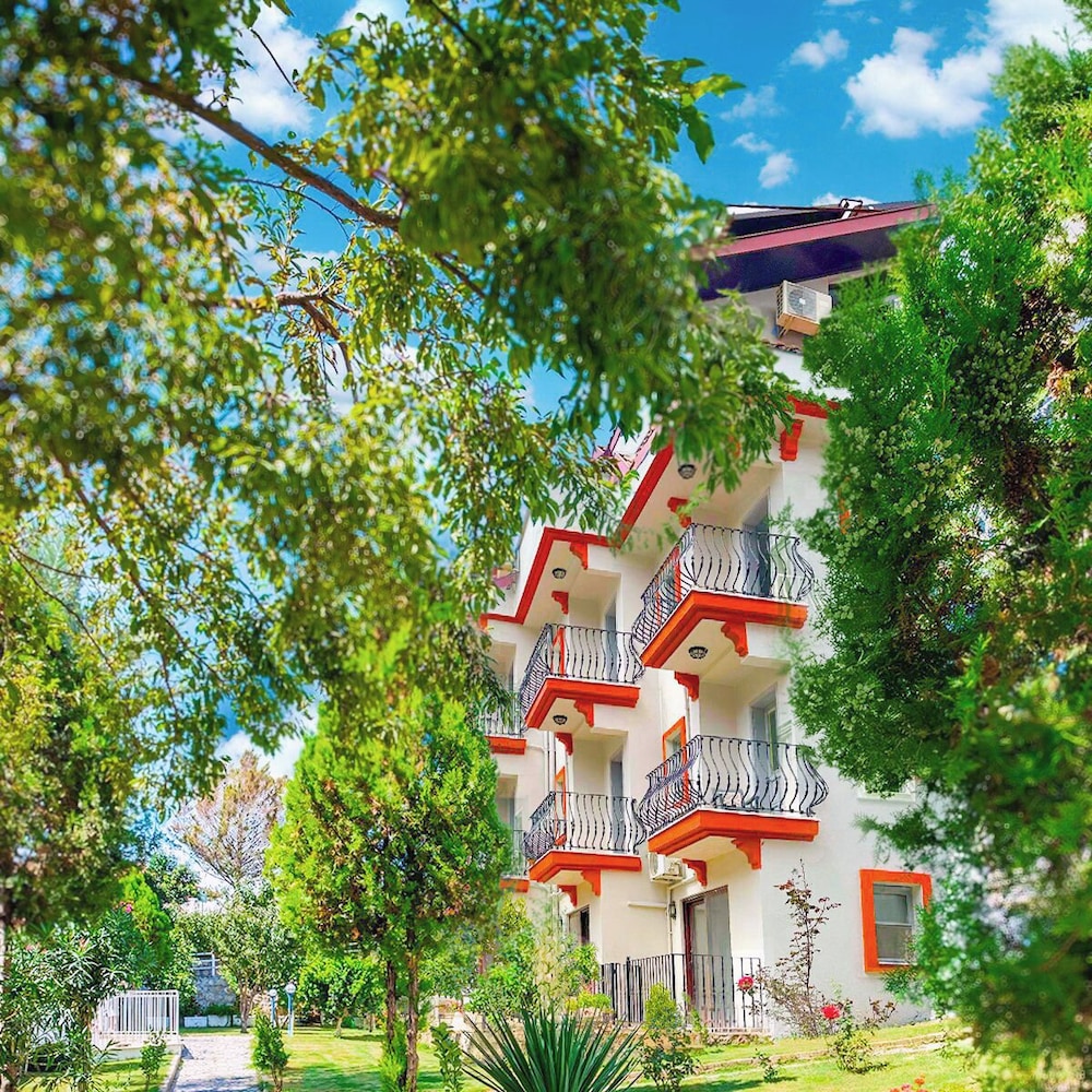 Casa De Levissi Hotel 61/68