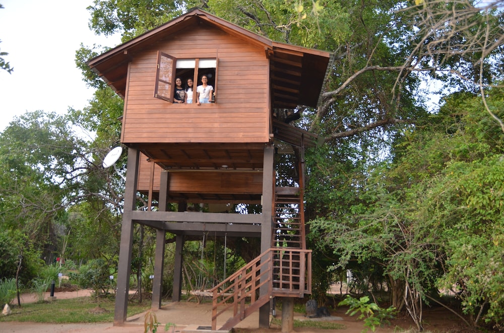 Sigiriya Kings Resort in SIGIRIYA