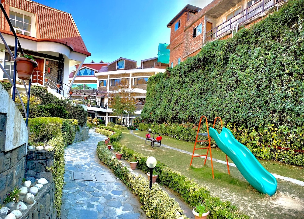 Marigold Sarovar Portico 26/50