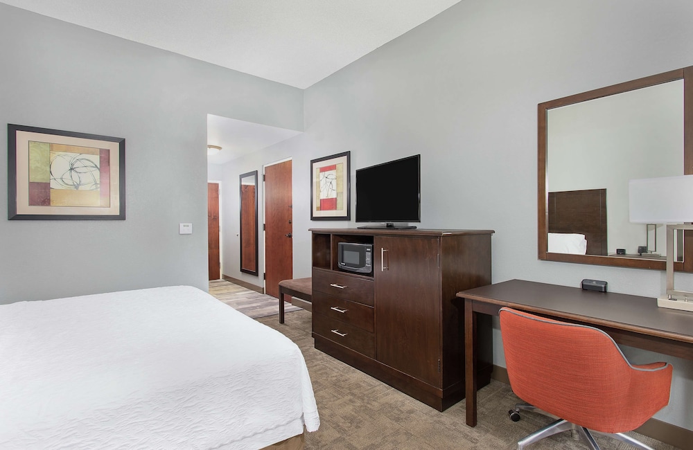 Hampton Inn Cullman 22/56