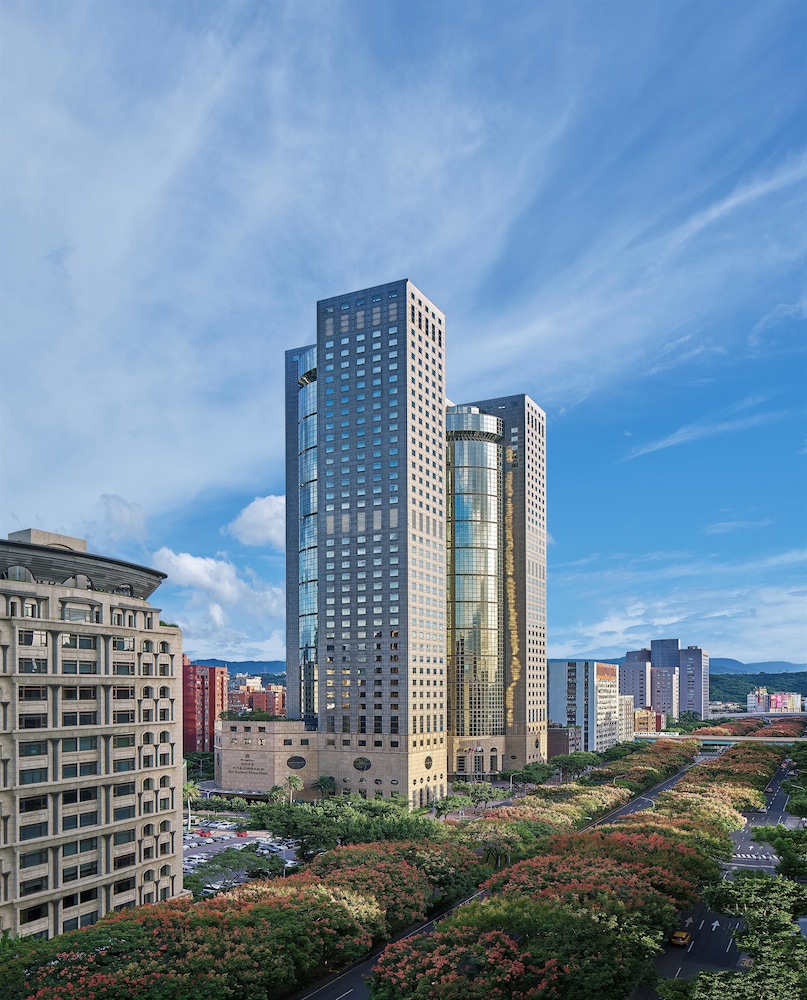 Shangri-La Far Eastern, Taipei 36/79