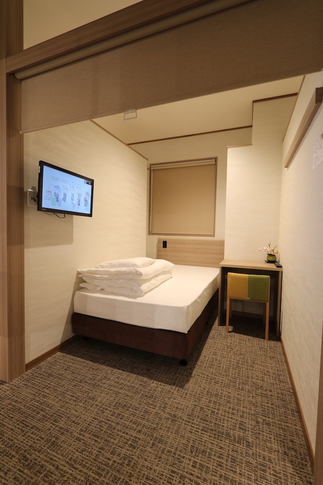Female Only, Deluxe, Cabin, Single Bed
