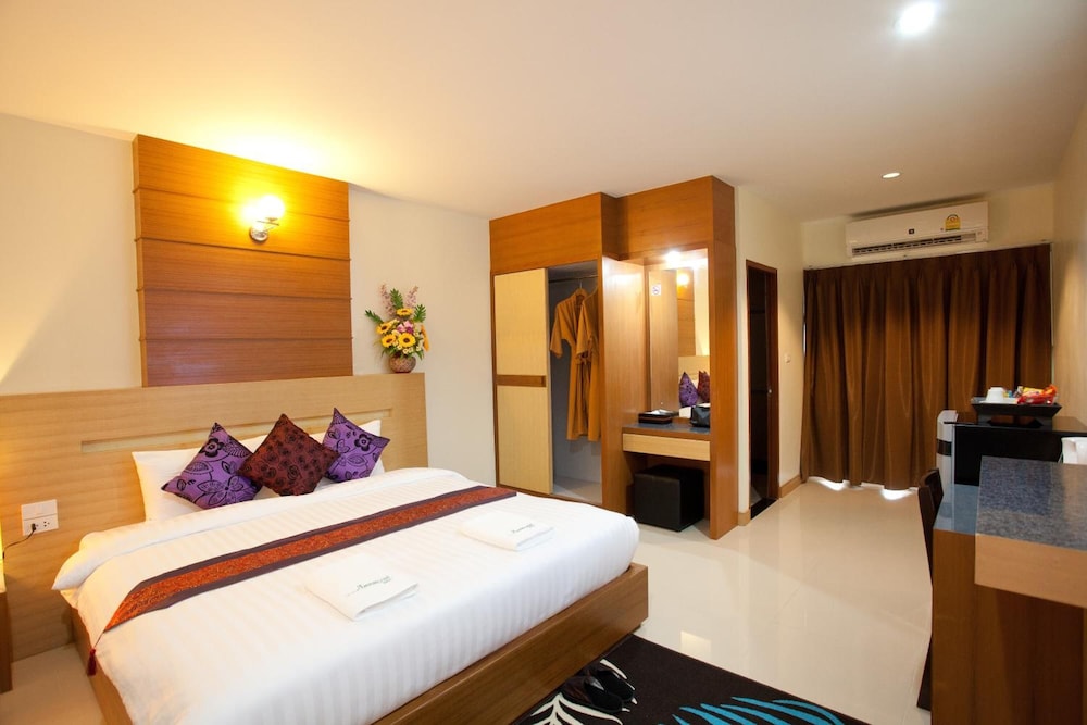 Amnauysuk Hotel 28/47