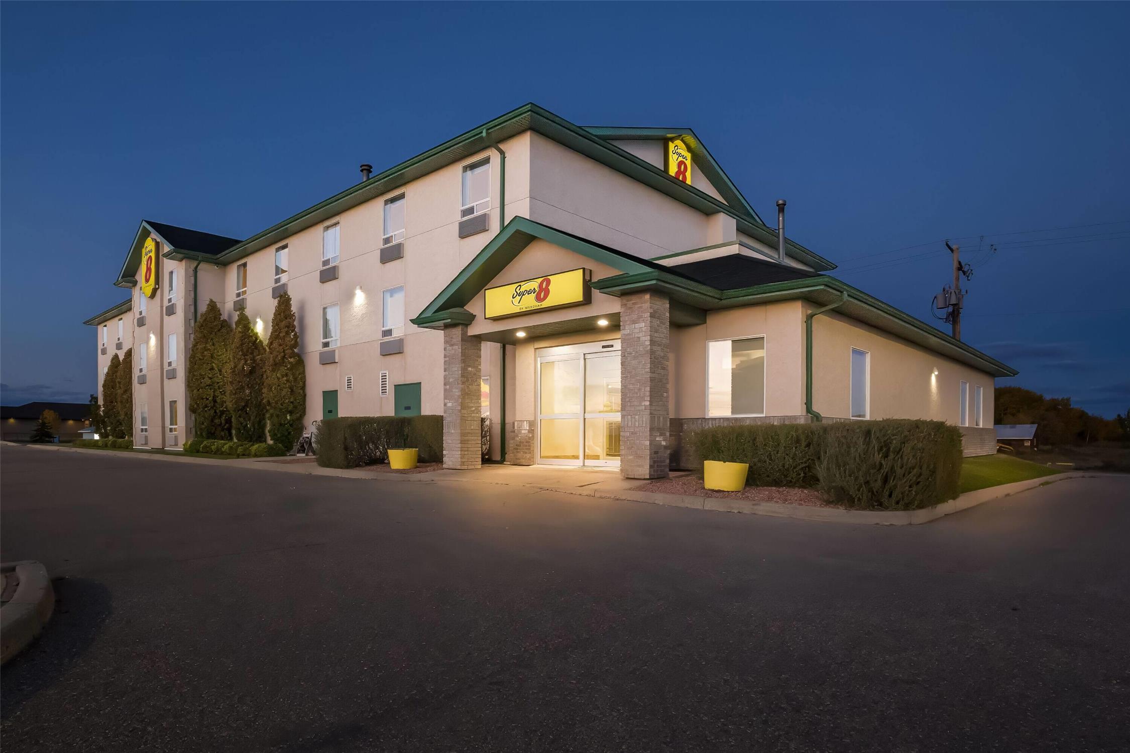 Super 8 By Wyndham Prince Albert 4/33