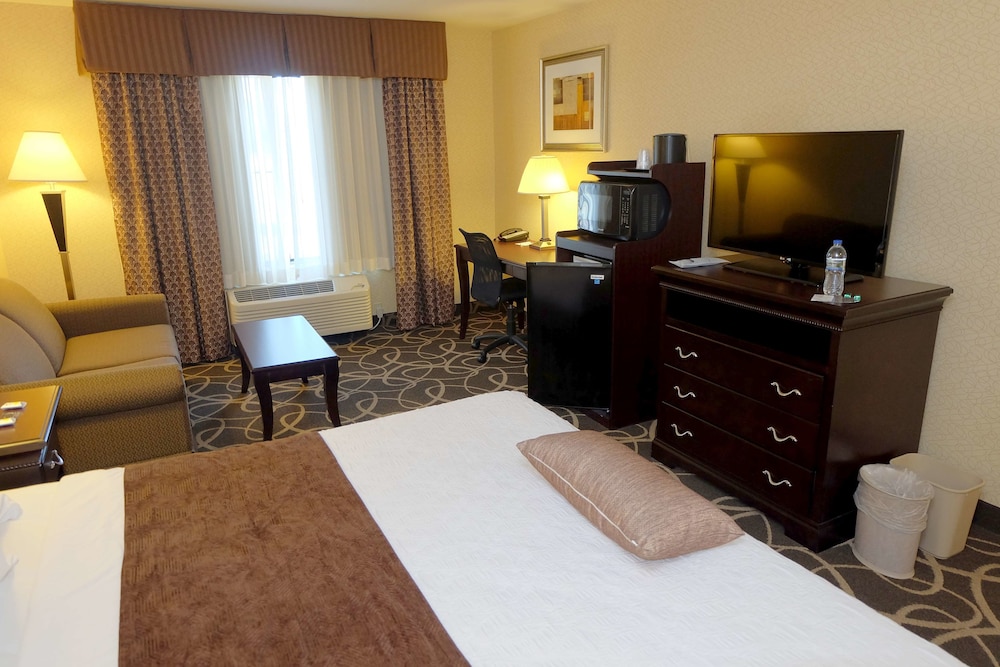 Best Western Plus Eau Claire Conference Center 17/62