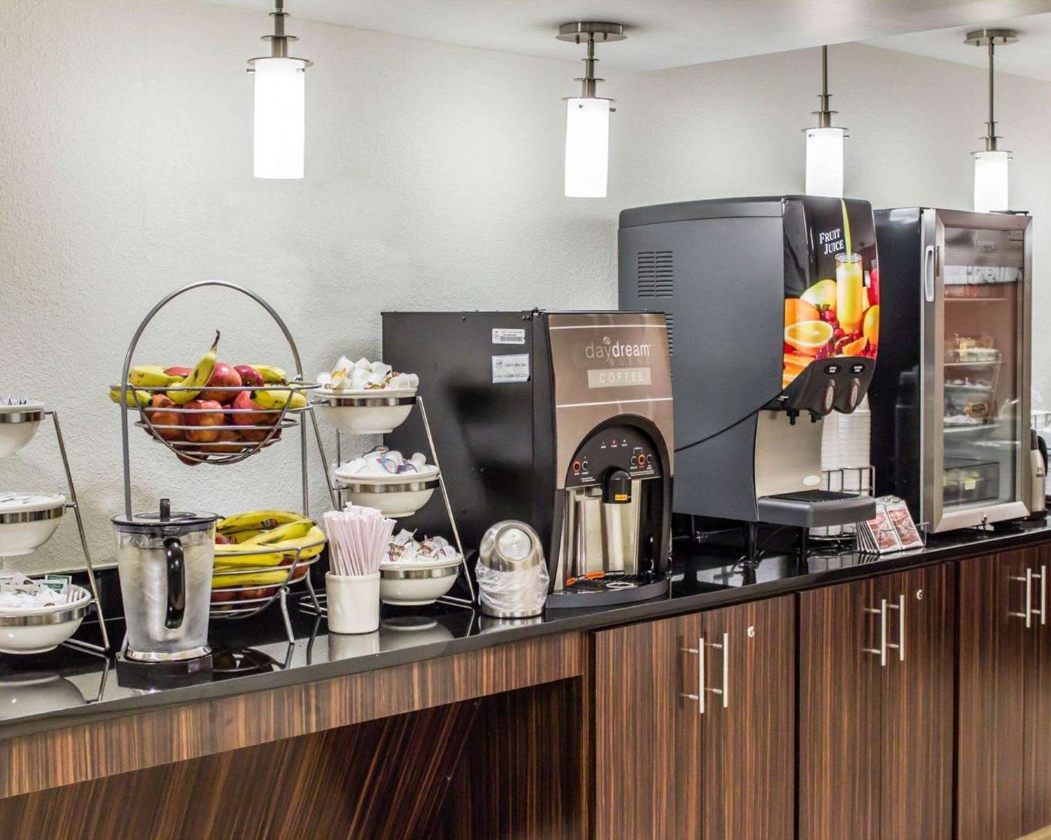 Sleep Inn & Suites Spring Lake - Fayetteville near Fort Bragg 4/17
