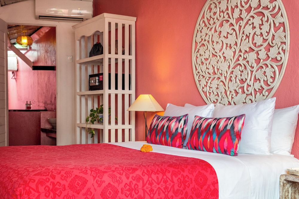 Cool, Budget, Queen Bed, Adult Only