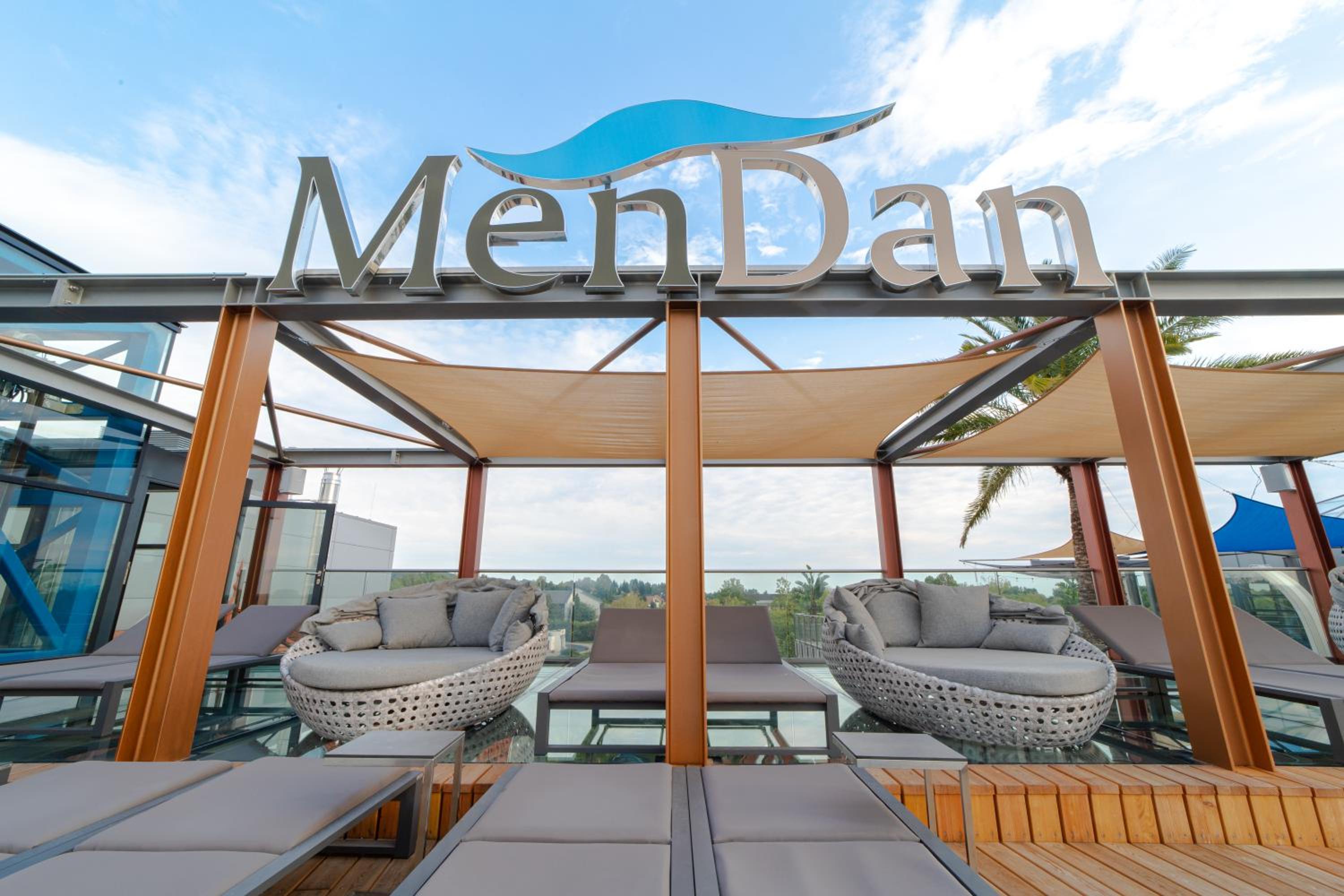 MENDAN MAGIC SPA & WELLNESS HOTEL 38/56