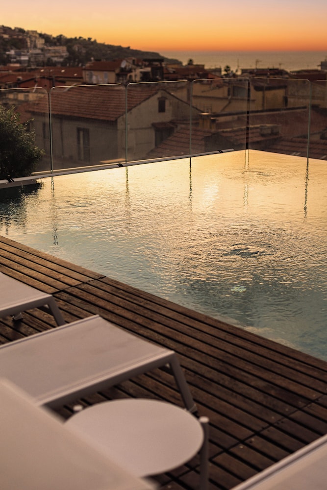 Hotel Plaza Sorrento 25/50