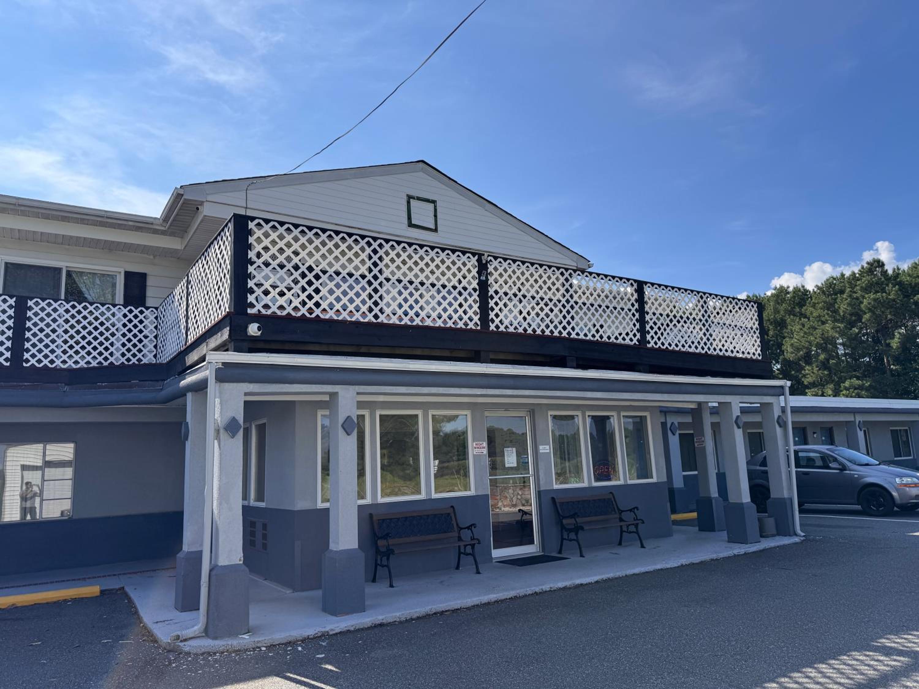 Whispering Pines by Hotel O Whitestone VA image