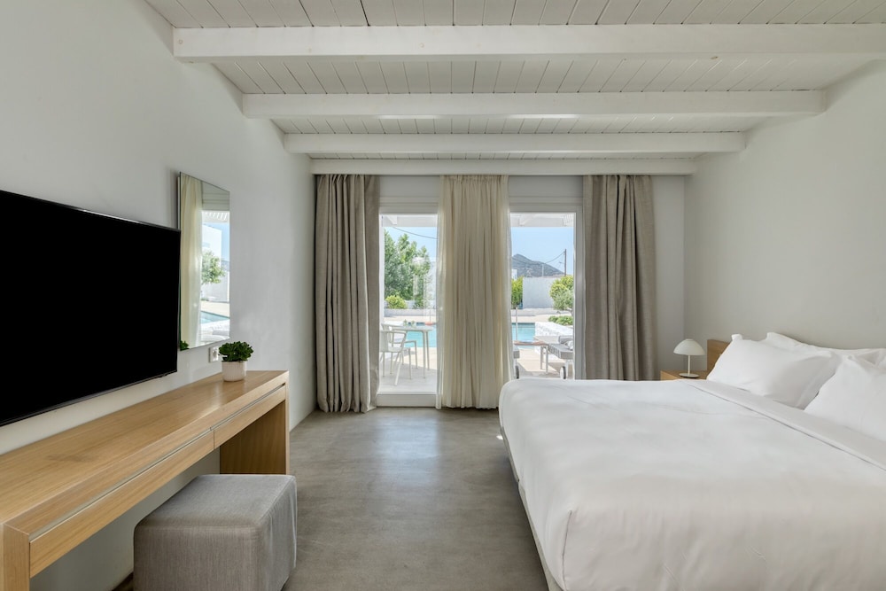 Patmos Aktis Suites And Spa 33/86