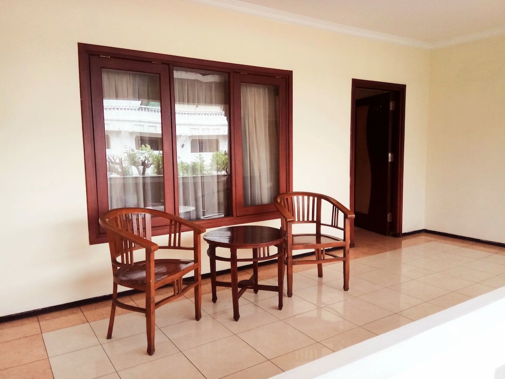 Hotel Pelangi Malang 48/58