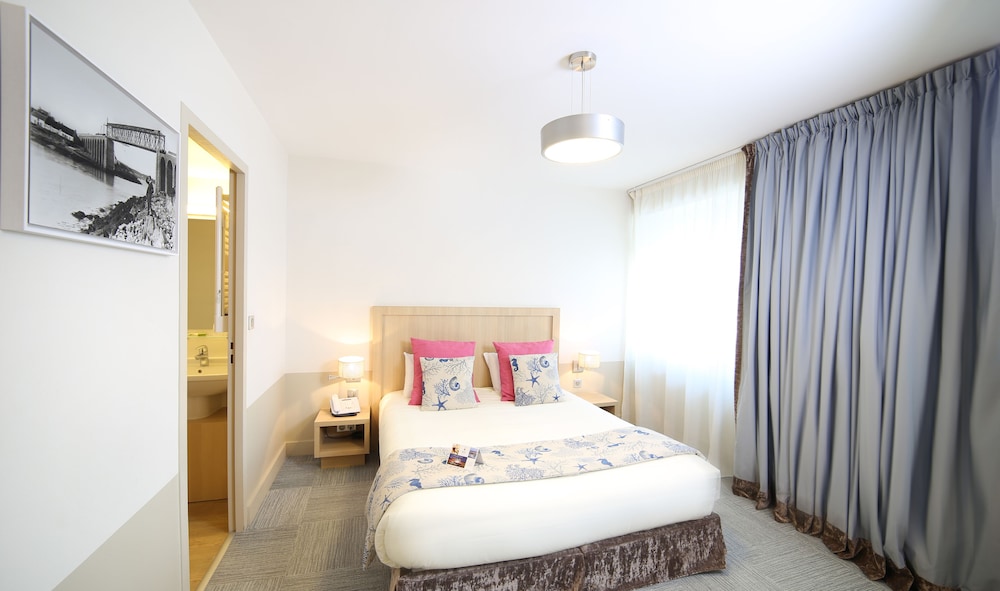 Hotel Le Trinite 7/50