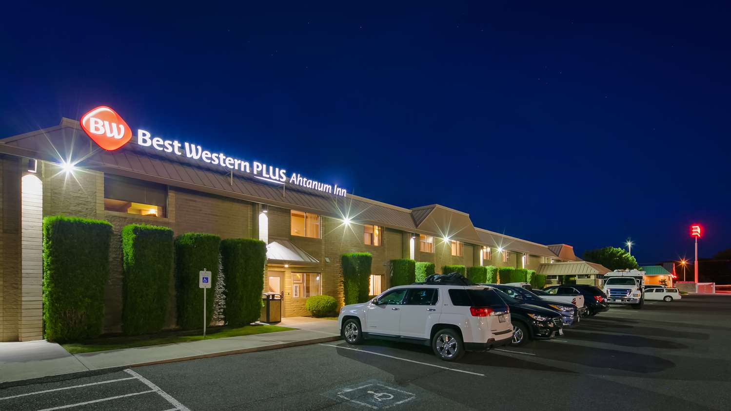 Best Western Plus Ahtanum Inn 44/49