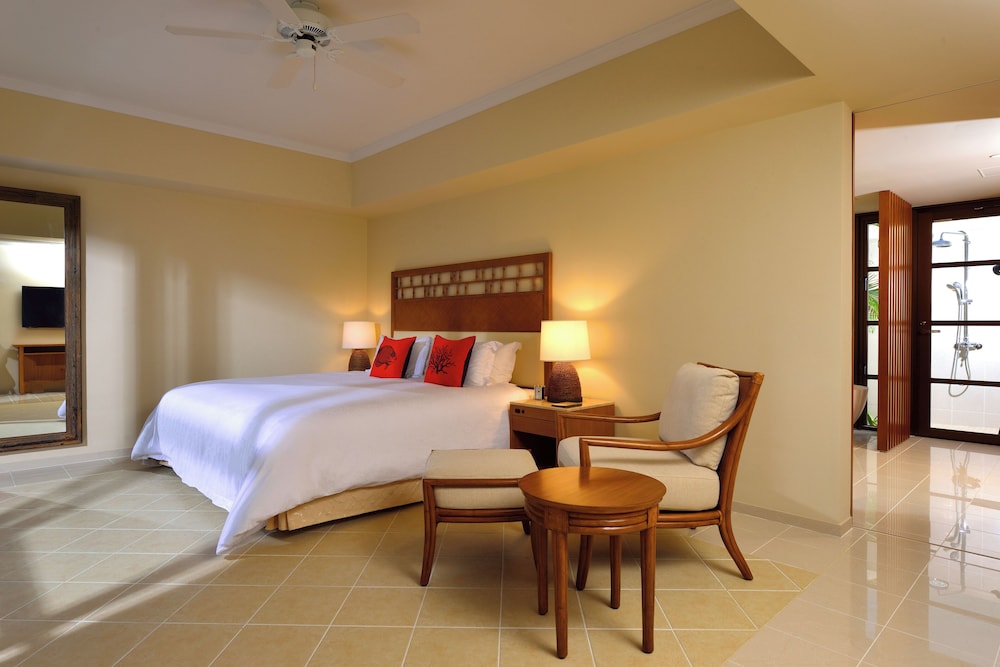 2 BEDROOMS, POOL, VILLA, KING BED