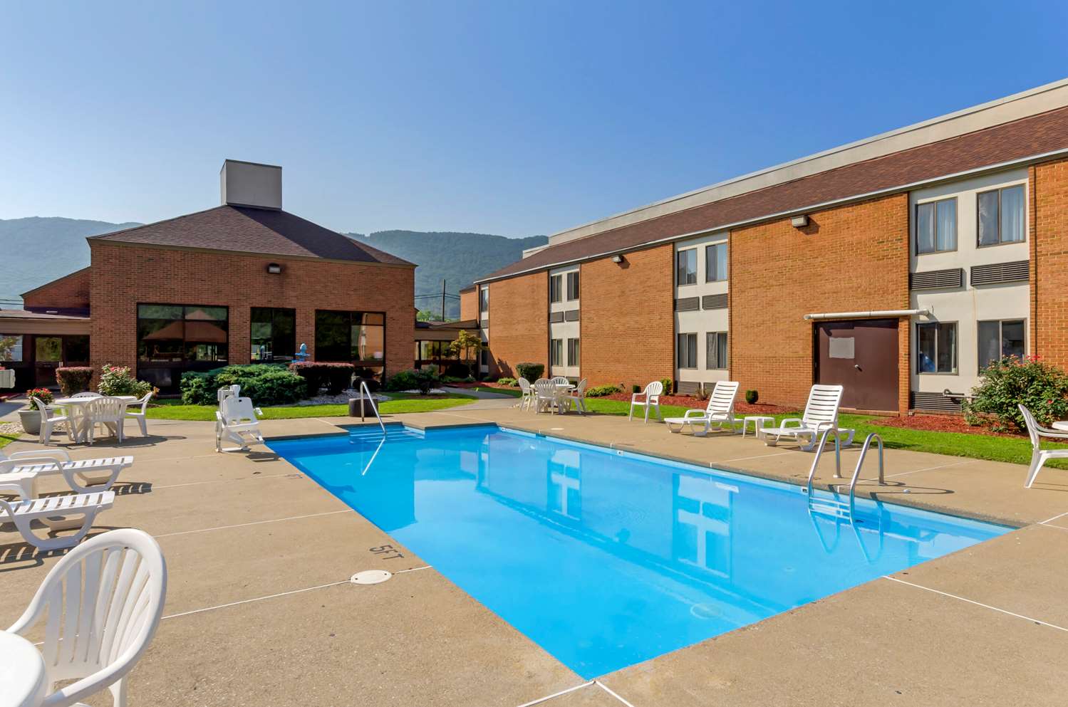 Comfort Inn Bluefield, VA 38/39