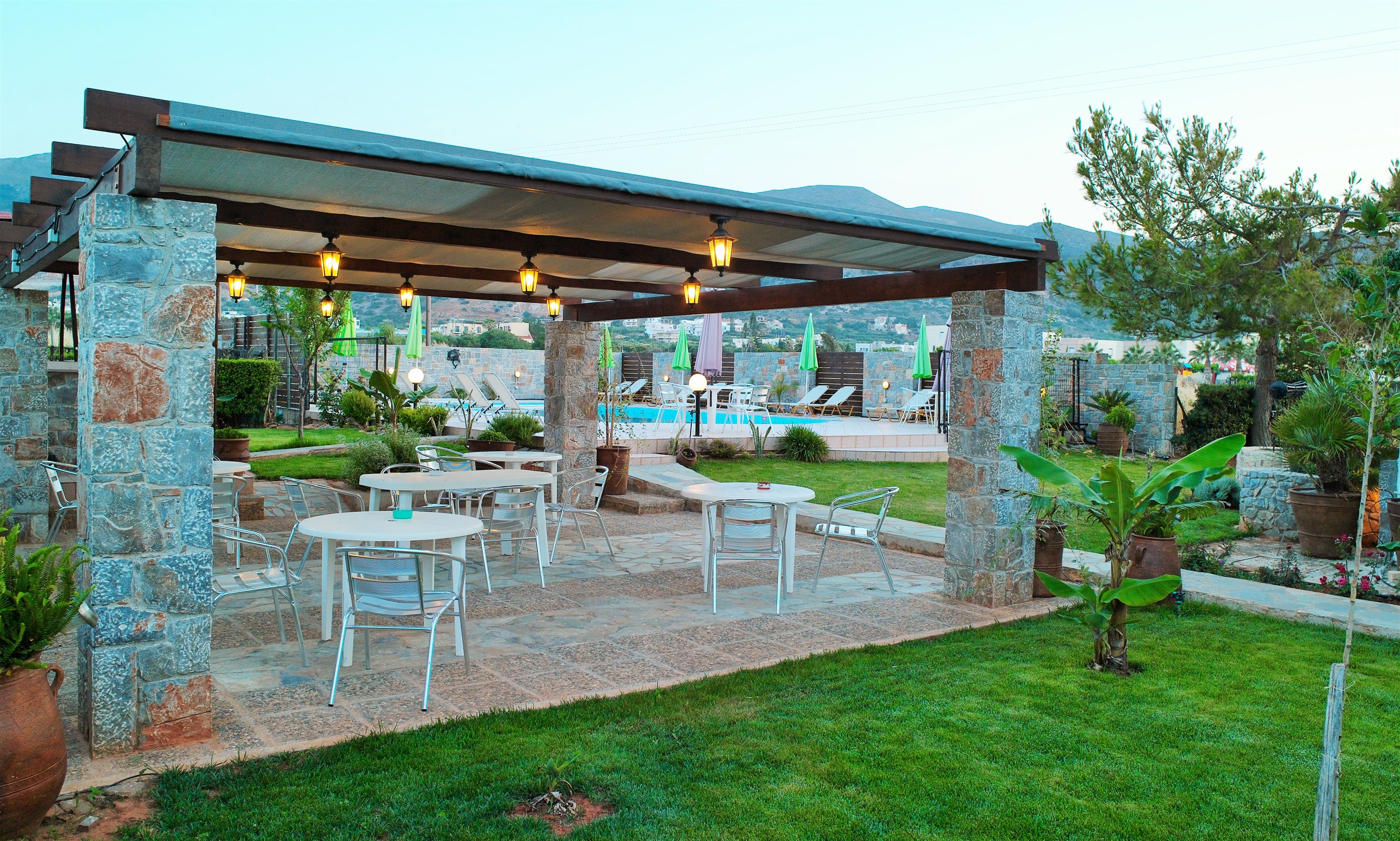 Altis Hotel 12/40