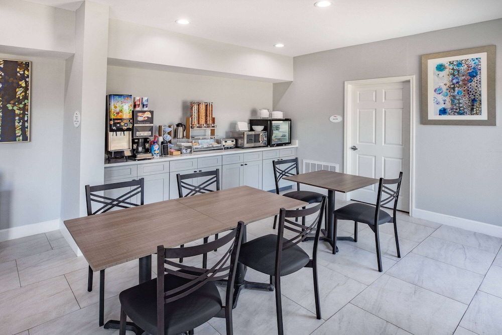 Baymont by Wyndham Freeport Texas 35/50
