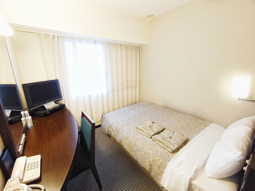 Takaoka Manten Hotel Ekimae 24/35