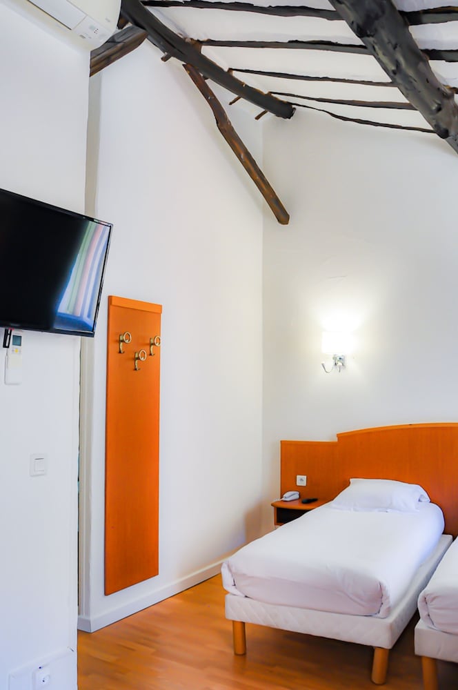 Hotel Posta Vecchia 44/84