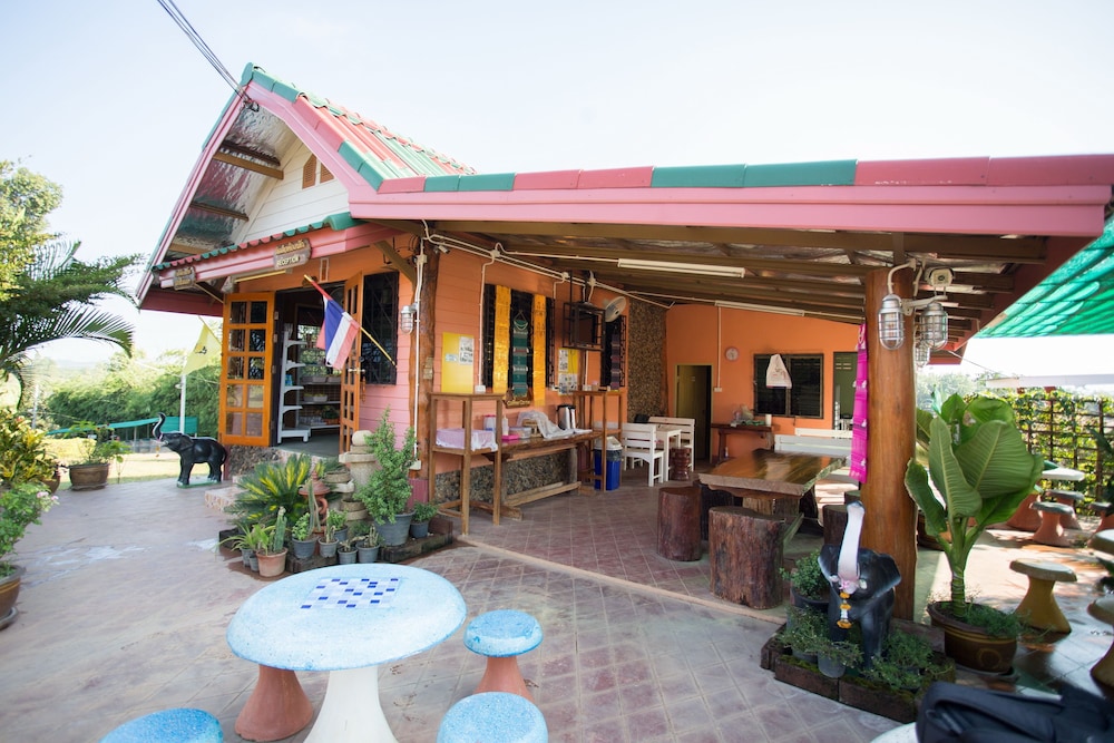 Phoomtada Homestay 2/50