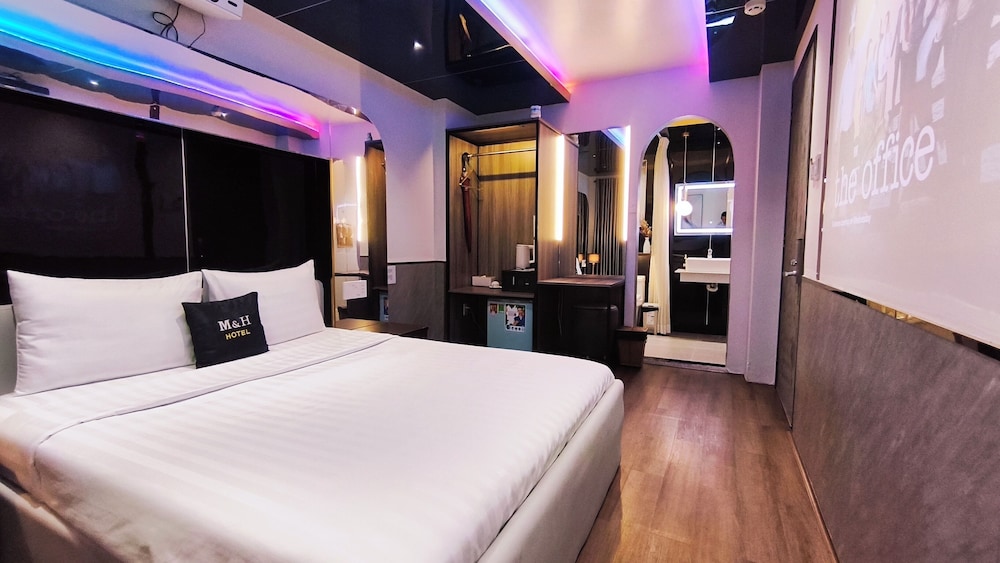 Moc Huong Hotel 18/49