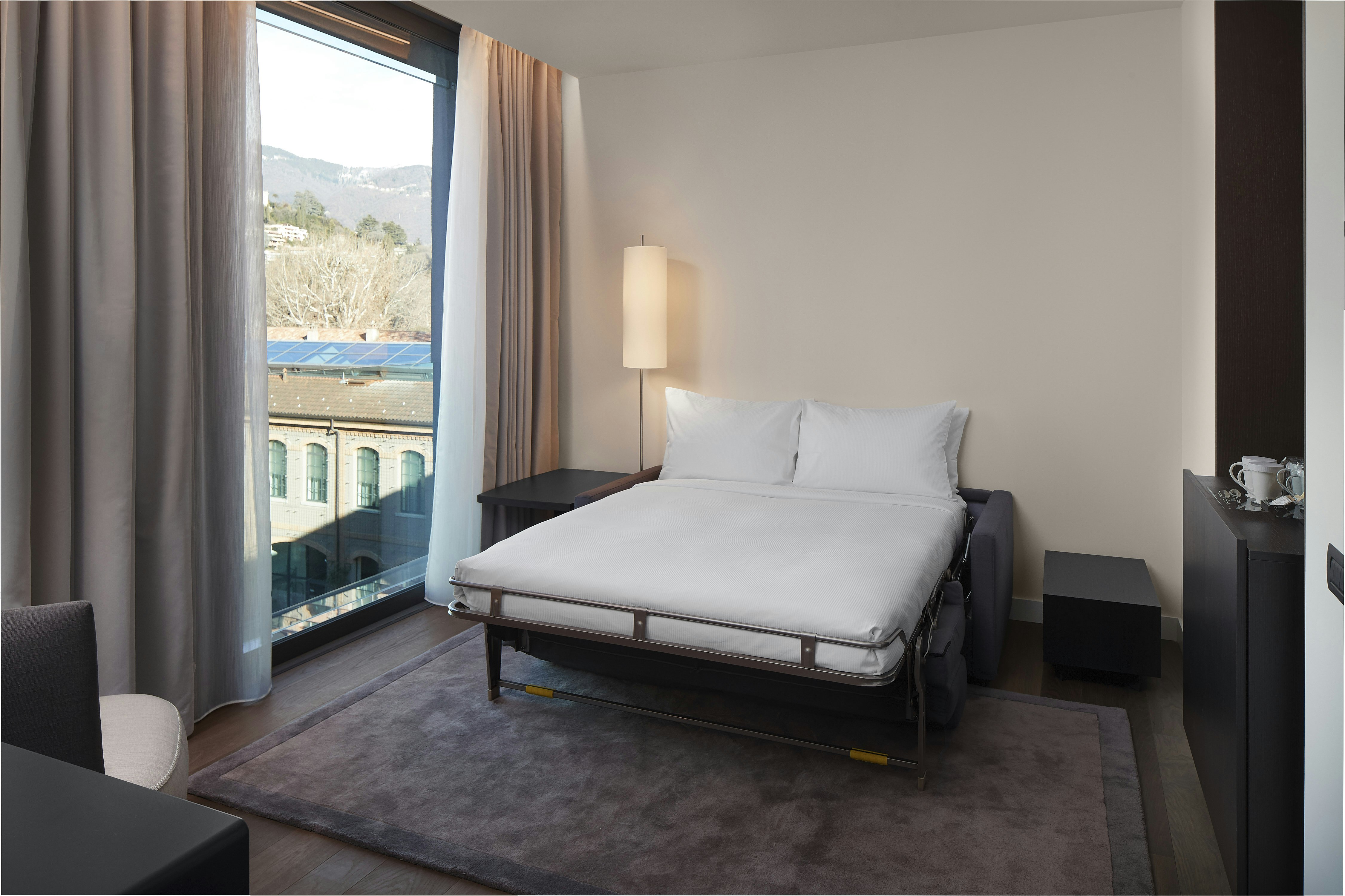 Hilton Lake Como 24/91