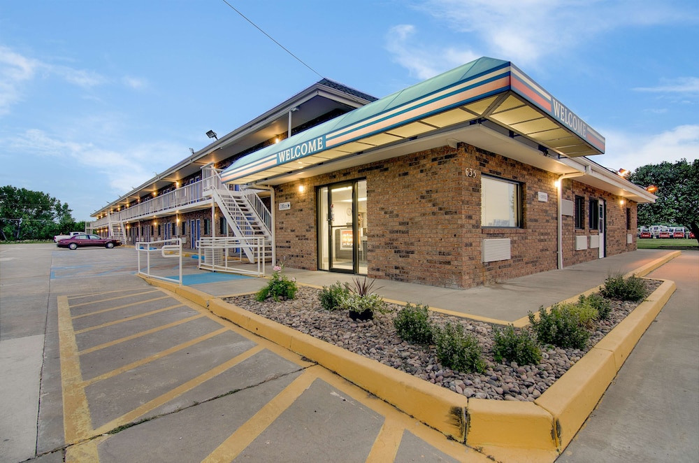 Motel6 Salina, KS 6/60