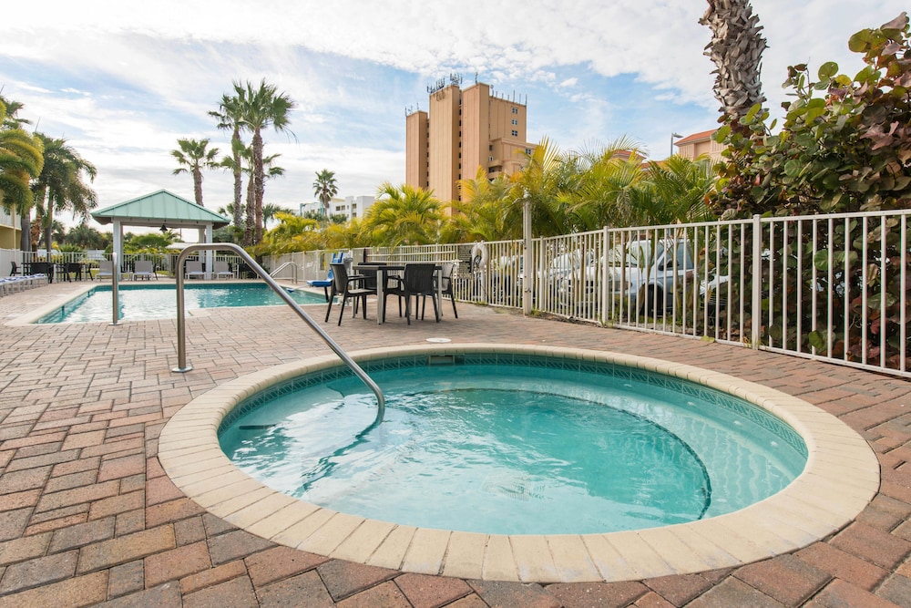 Treasure Bay Hotel and Marina 3/63