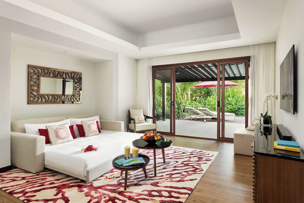 Beach Pool, Family, Villa, King Bed