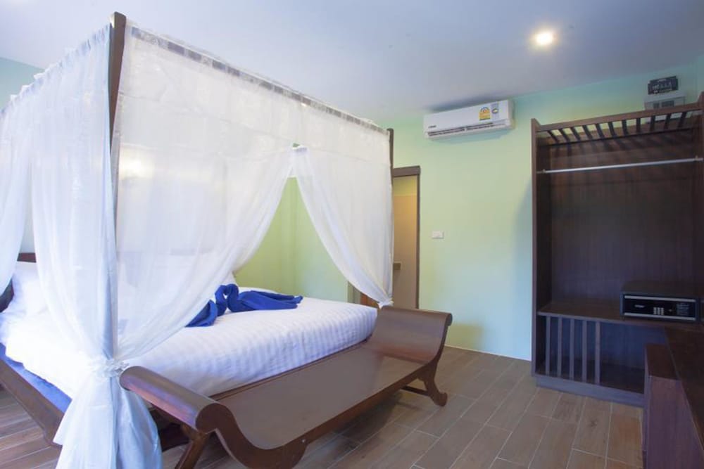 Koh Tao Beach Club 40/67