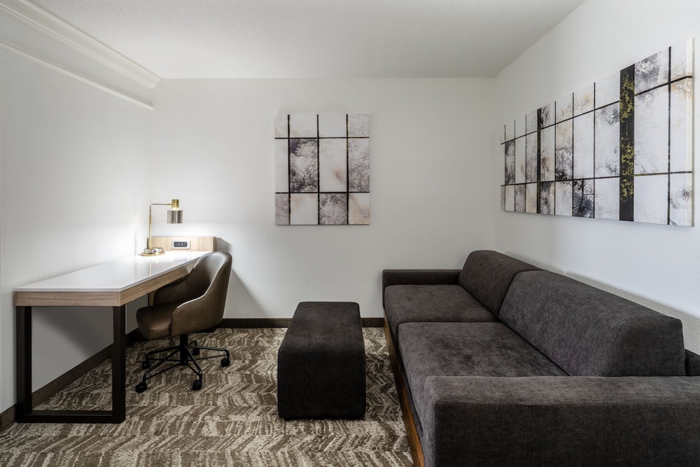 SpringHill Suites Marriott Colorado Springs South 34/59