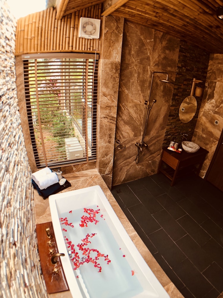Coral Bay Resort Phu Quoc 40/73