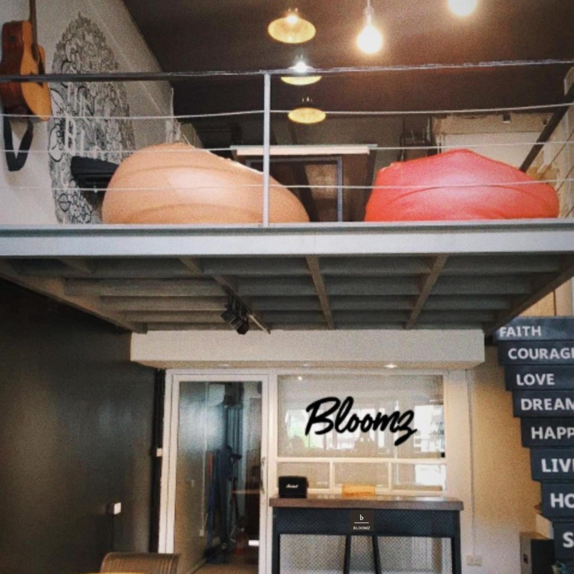 The Bloom Hostel 34/36