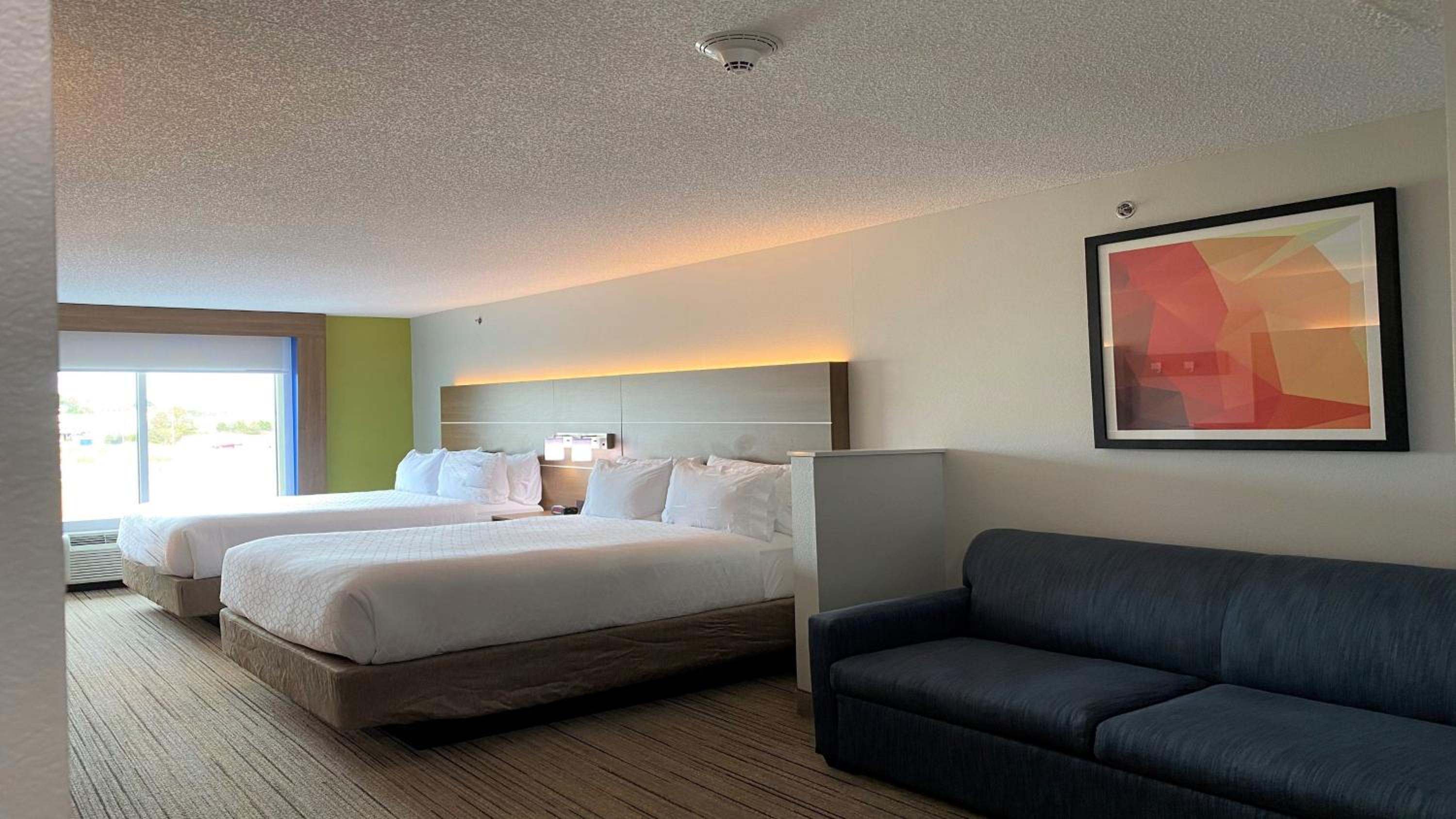جناح بسرير كوين مع أريكة، Holiday Inn Express Suites Somerset Central 5/10