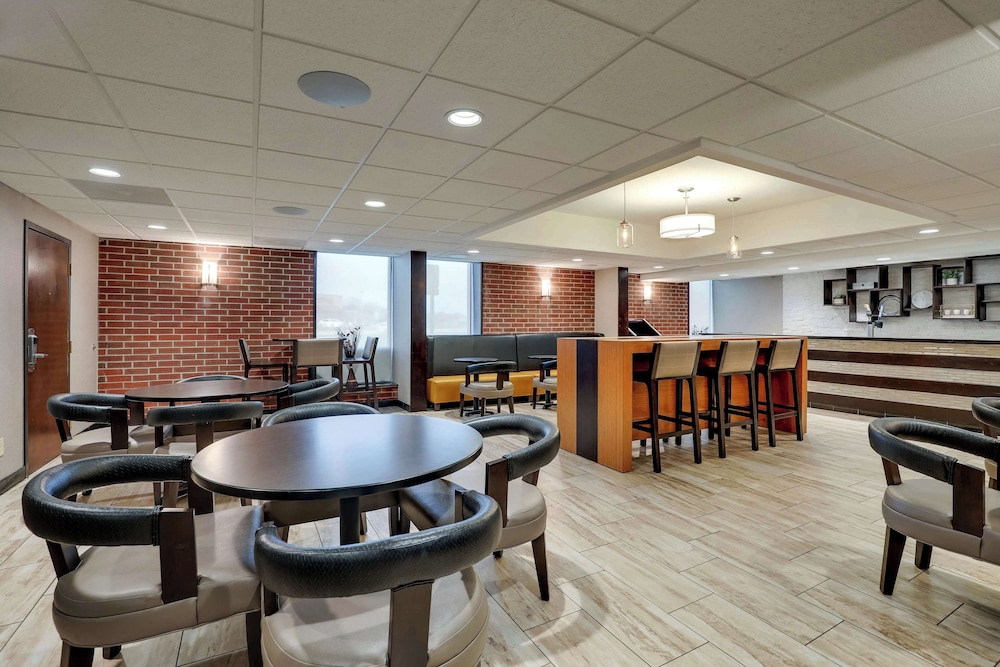 Drury Inn and Suites Springfield IL 37/50