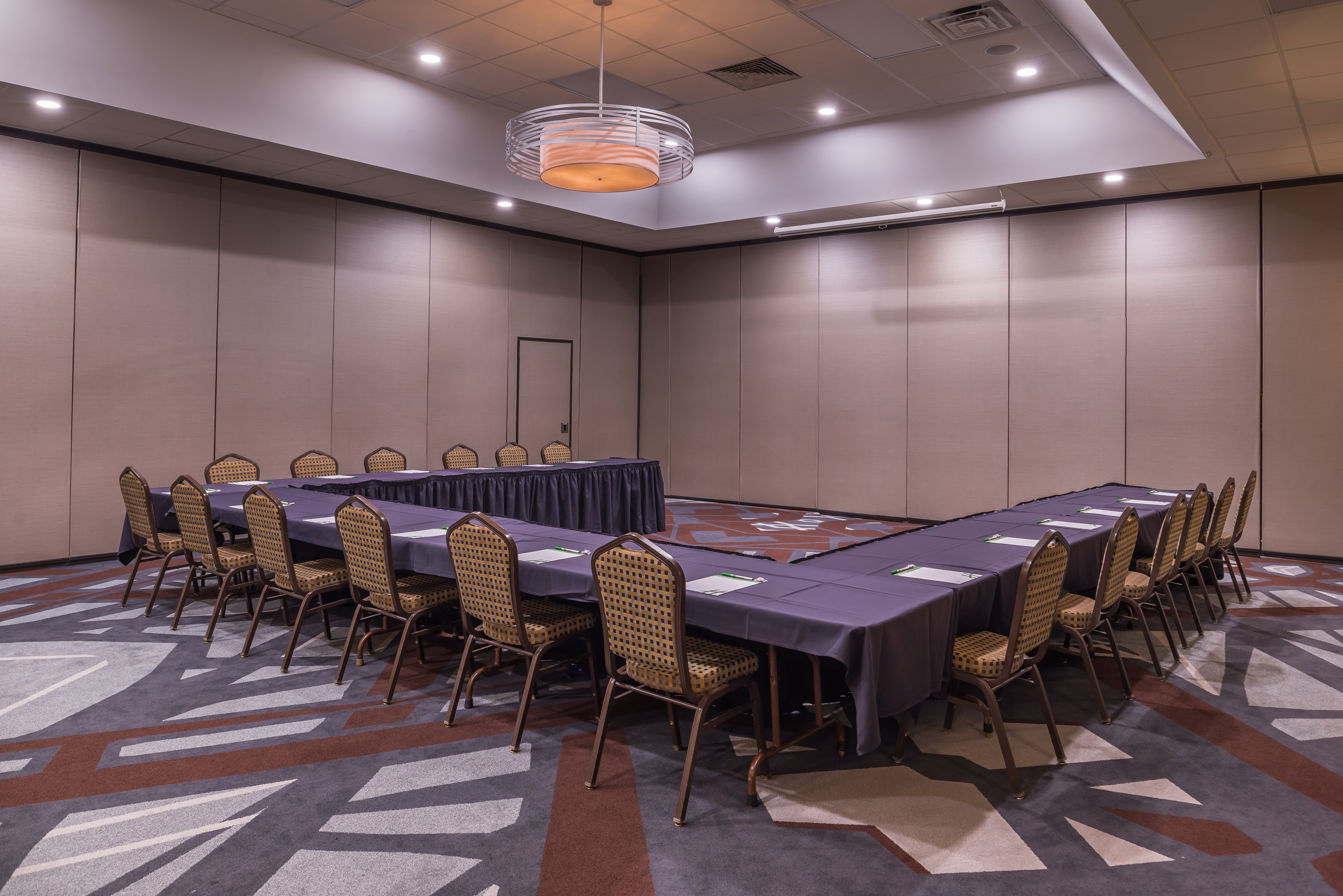 Holiday Inn Auburn Finger Lakes Region 66/75
