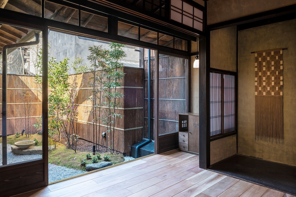 Nazuna Kyoto Gosho 31/50