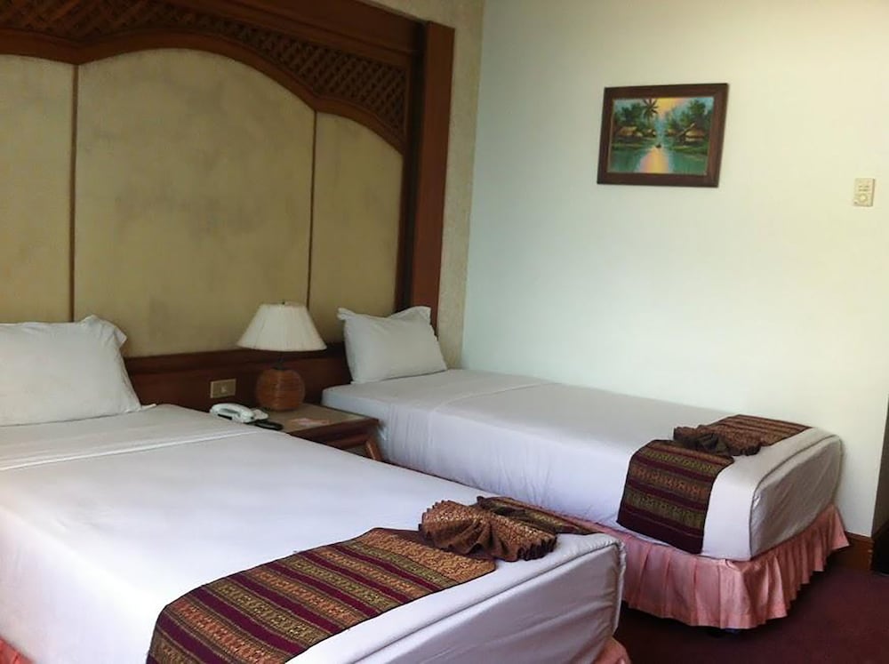 The Regency Hotel Hatyai 17/50