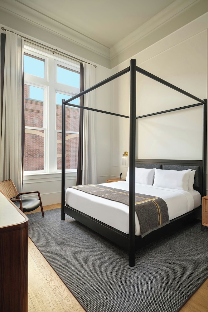 Room, King Bed