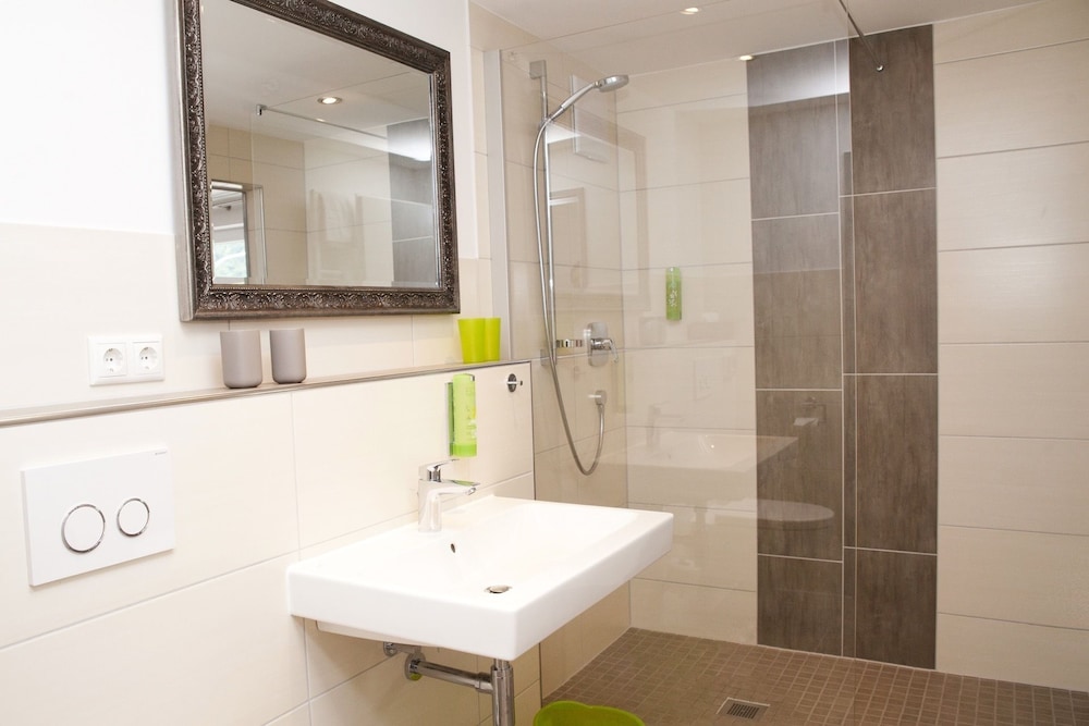 Hotel Vintage Am Bundesbank-Bunker 45/50