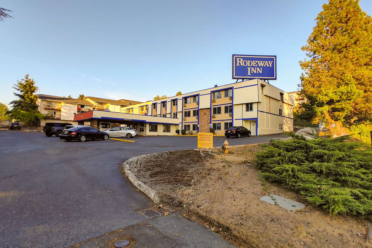 Rodeway Inn Seattle Airport 4/4